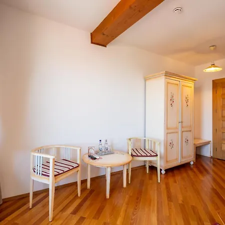 Casa Cranta 4* Brașov